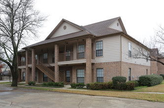 Lone Star Apartments in Denton, TX - Building Photo - Building Photo