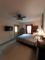 650 Mountain Lake Dr, Unit Studio Apartment