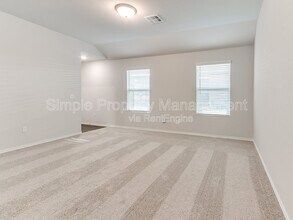 11448 SW 12th St in Yukon, OK - Building Photo - Building Photo