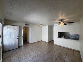 12244 Menaul Blvd NE in Albuquerque, NM - Building Photo - Building Photo