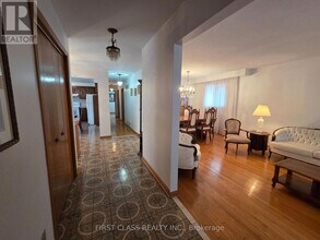 1622 Anworld Ct in Mississauga, ON - Building Photo - Building Photo