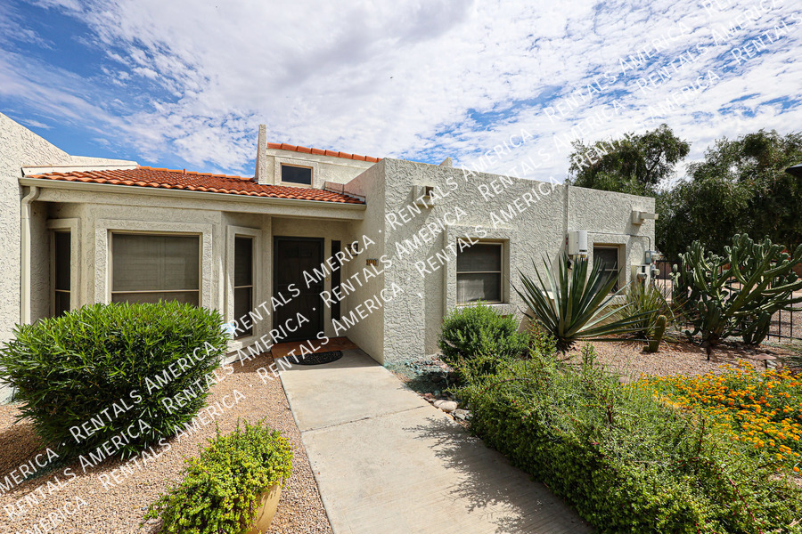 3037 E Cannon Dr in Phoenix, AZ - Foto de edificio