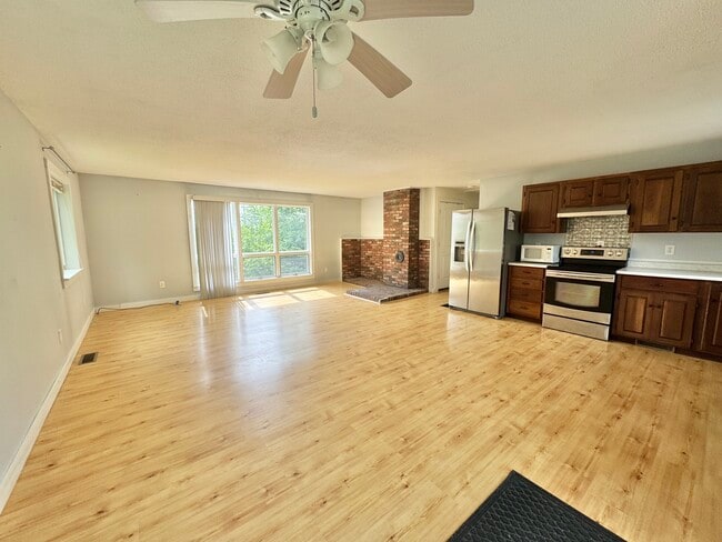 21 Wardwell Rd in Orland, ME - Building Photo - Building Photo