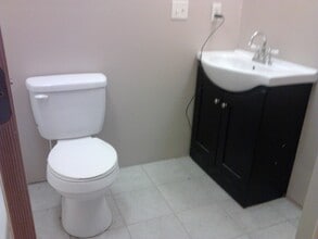 313 Washtenaw Rd, Unit 4 in Ypsilanti, MI - Building Photo - Building Photo