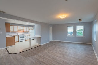 5437 Penn Ave, Unit 3 in Pittsburgh, PA - Foto de edificio - Building Photo