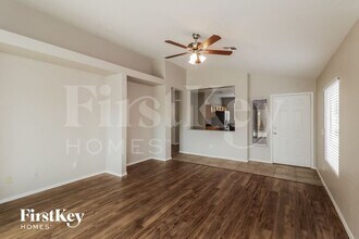 15357 W Port Royale Ln in Surprise, AZ - Building Photo - Building Photo