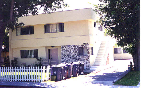 2014 Carnegie Ln in Redondo Beach, CA - Building Photo