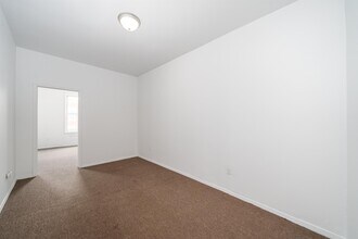 434 Central Ave in Jersey City, NJ - Building Photo - Building Photo