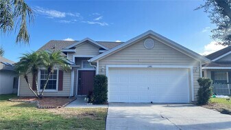 1140 Cedarwood Way in Clermont, FL - Building Photo