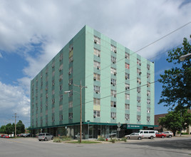 Village at Old Town in Topeka, KS - Foto de edificio - Building Photo