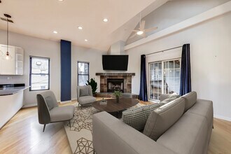 1633 W Huron St in Chicago, IL - Building Photo - Building Photo