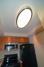 2935 NE 163rd St, Unit 5U in North Miami Beach, FL - Building Photo - Building Photo