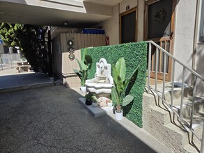 Ocean Villas Apartments in Torrance, CA - Foto de edificio - Building Photo