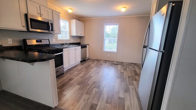 36 E Arizona in Belleville, MI - Building Photo - Building Photo