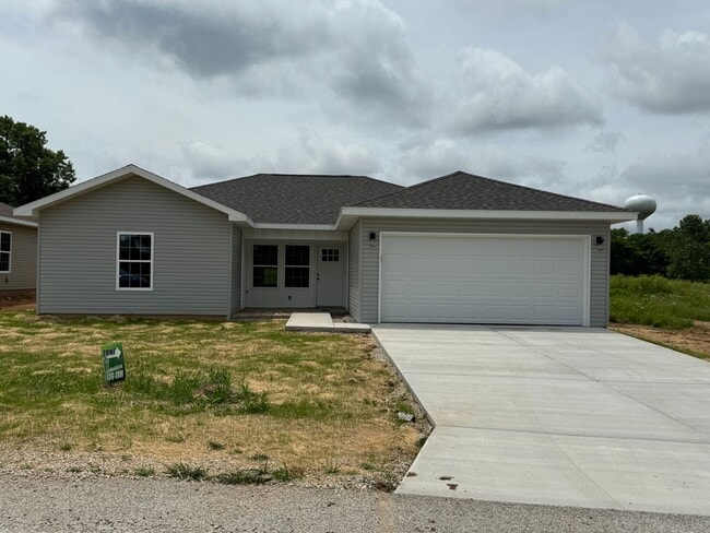 property at 1290 Evergreen Ave