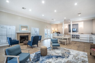 Broadwater in Galveston, TX - Building Photo - Interior Photo