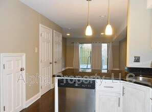 2530 E North St in Greenville, SC - Building Photo - Building Photo