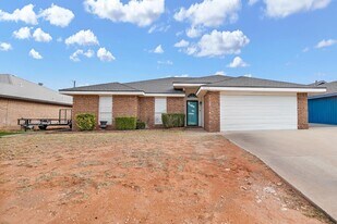 8632 Duke Ave in Odessa, TX - Building Photo