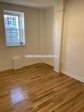 682 Parker St, Unit 1 in Boston, MA - Foto de edificio - Building Photo