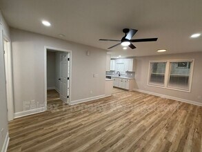 809 Price Ave in Durham, NC - Foto de edificio - Building Photo