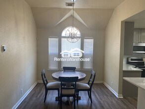 7834 Misty Moon in San Antonio, TX - Building Photo - Building Photo