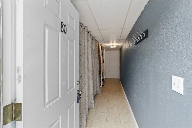 1221 Pawtucket Blvd in Lowell, MA - Building Photo - Building Photo