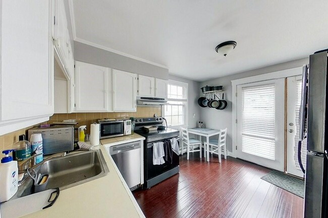 45 Hammond St in Newport, RI - Foto de edificio - Building Photo