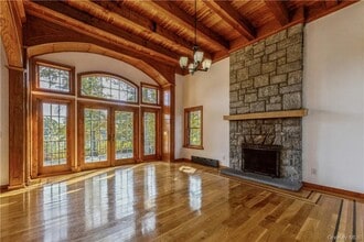 48 Lakewood Dr in Congers, NY - Building Photo - Building Photo