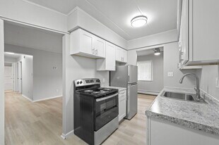 Surfside Towers in Eastlake, OH - Building Photo