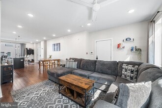 1640 N 5th Ct in Philadelphia, PA - Building Photo - Building Photo