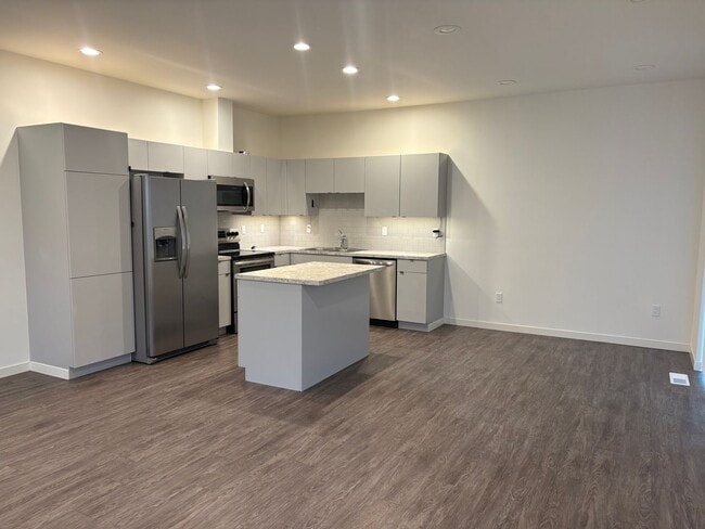 property at 213 N 76th Ave