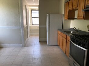 185 Harvard St, Unit 3 in Cambridge, MA - Foto de edificio - Building Photo