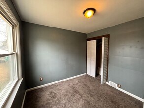 13425 Georgiana Ave in Warren, MI - Building Photo - Building Photo