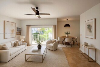 10250 W Bay Harbor Dr in Bay Harbor Islands, FL - Building Photo - Building Photo