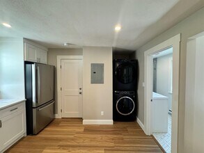 10 Charles E Ryan Rd, Unit 2 in Somerville, MA - Building Photo - Building Photo