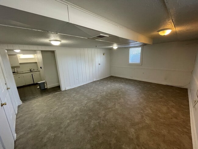 1304 E North St in Bradley, IL - Building Photo - Building Photo