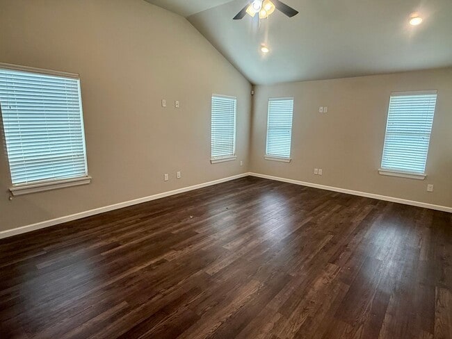 6509 Bent Wood Villas Dr in Oklahoma City, OK - Building Photo - Building Photo