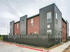 3629 Valley Vista Dr in Hurst, TX - Building Photo