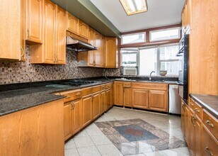 44 Eddy St, Unit 1 in Waltham, MA - Building Photo - Building Photo