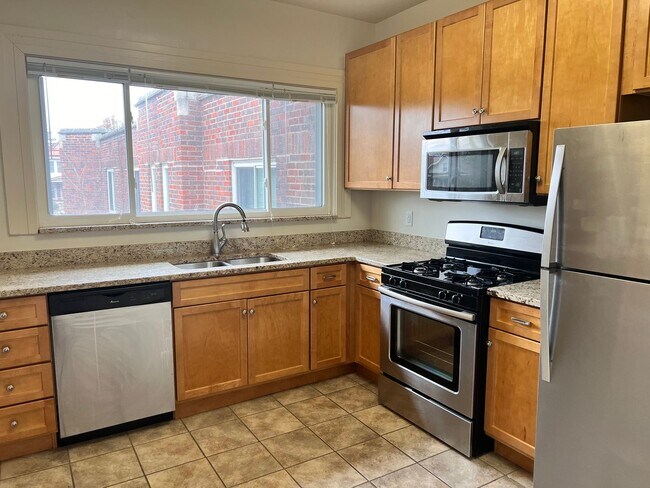 3578 Burch Ave in Cincinnati, OH - Building Photo - Building Photo