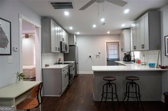 551 Culberson St SW in Atlanta, GA - Foto de edificio - Building Photo