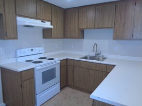 7465 Bellbrook Ct in Citrus Heights, CA - Building Photo - Building Photo