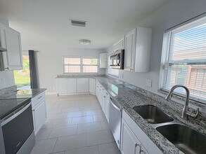 8848 57th St in Pinellas Park, FL - Building Photo - Building Photo