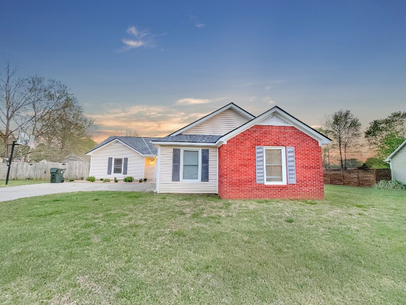 107 Patra Dr in Madison, AL - Building Photo