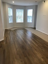 2952 W Nelson St in Chicago, IL - Foto de edificio - Building Photo