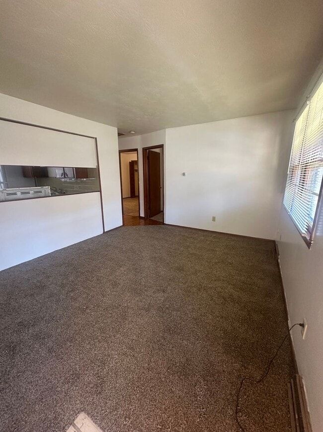 2167 E Cherry St in Springfield, MO - Building Photo - Building Photo