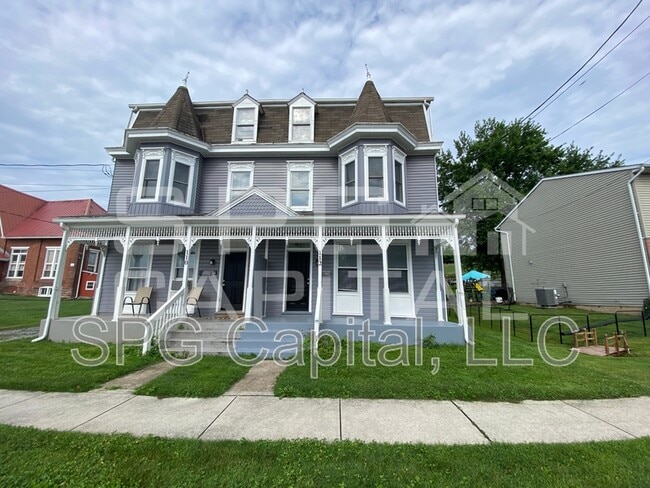 property at 112 N York St