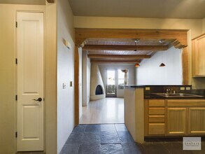 1405 Vegas Verdes Dr in Santa Fe, NM - Foto de edificio - Building Photo