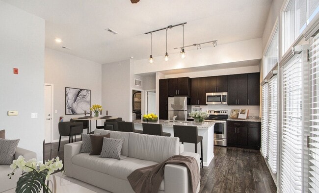 Parkway Flats in Kalamazoo, MI - Building Photo - Building Photo