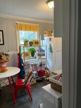 39 Thorndike St, Unit 3 in Concord, NH - Building Photo - Building Photo